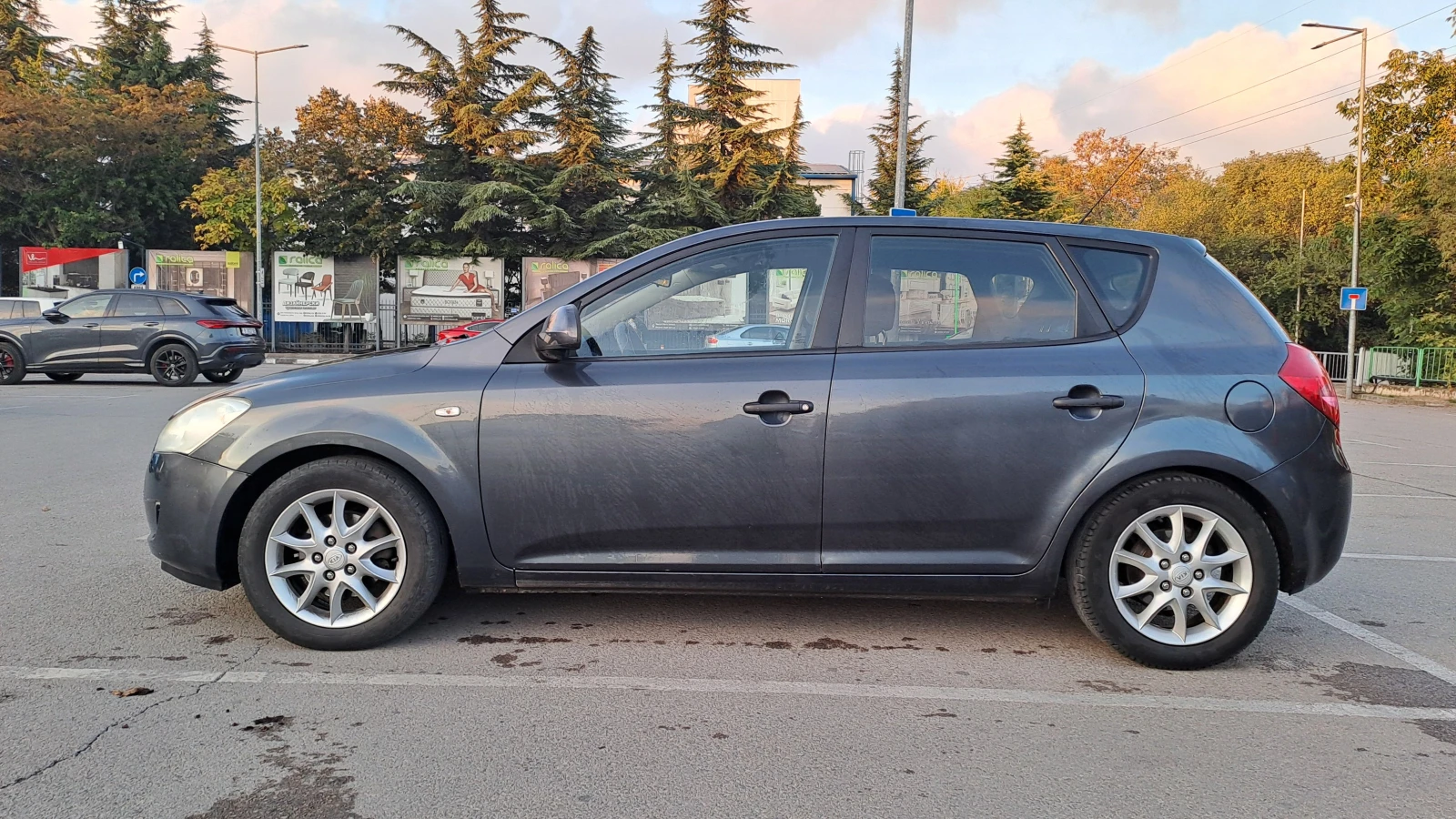 Kia Ceed 1.4 CVVT, снимка 3 - Автомобили и джипове - 56605431