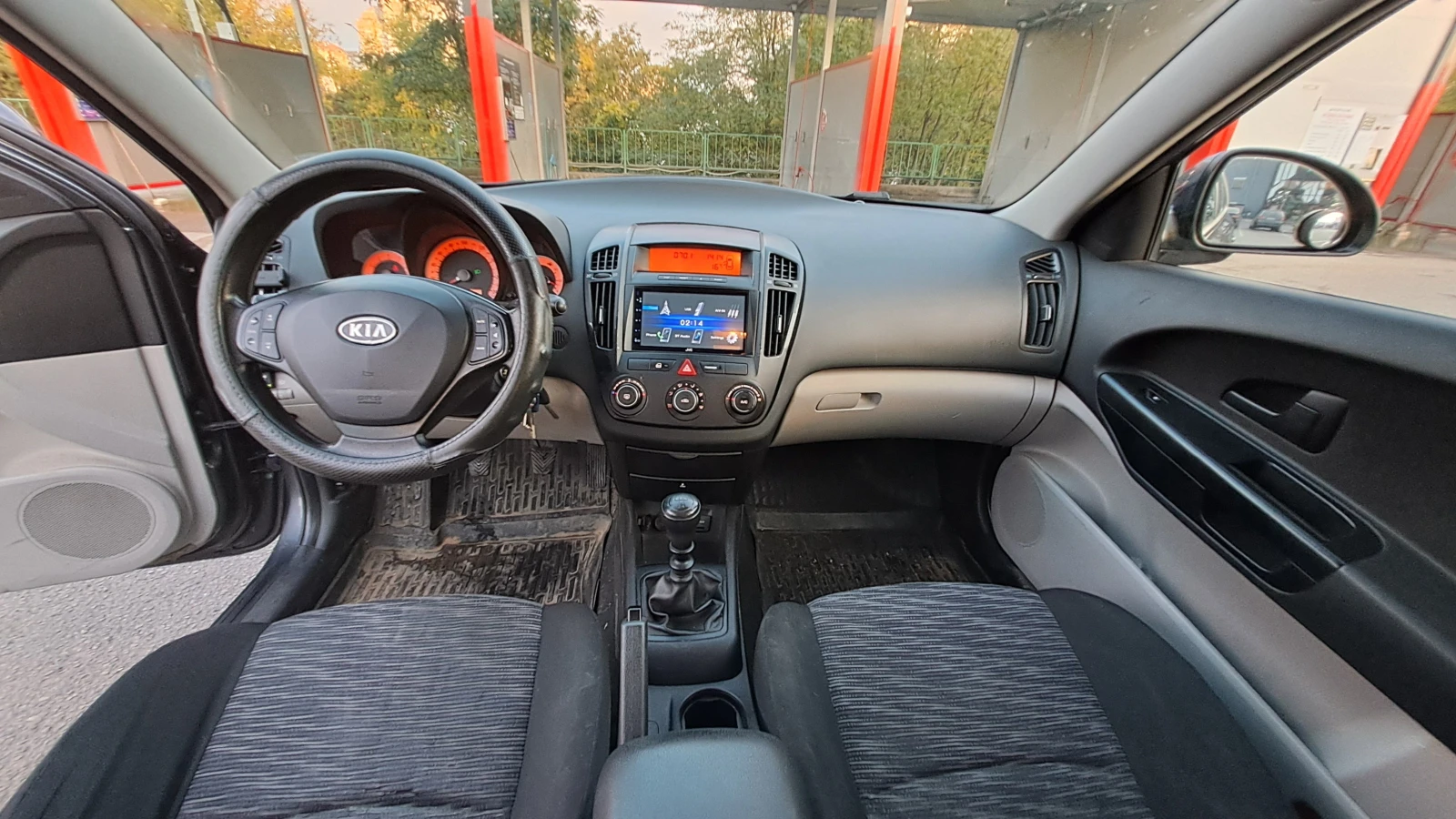 Kia Ceed 1.4 CVVT, снимка 14 - Автомобили и джипове - 56605431