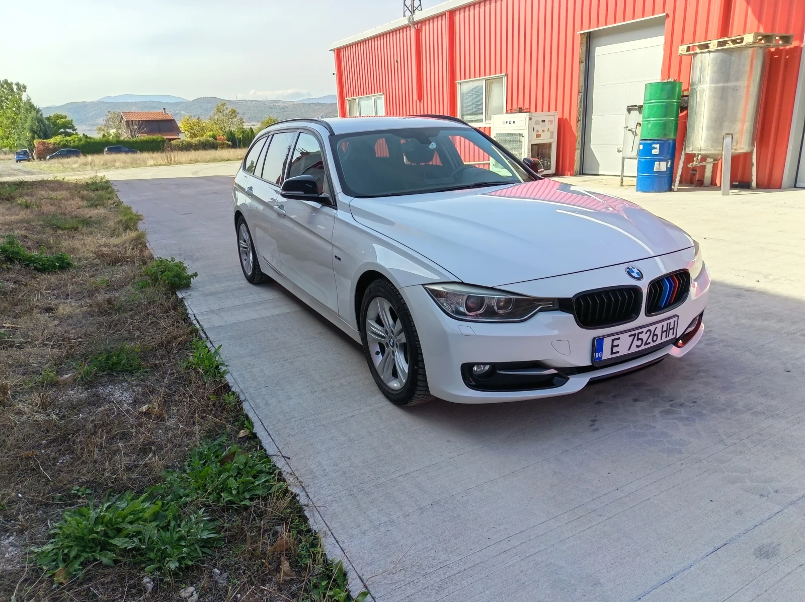 BMW 318 Sport, снимка 8 - Автомобили и джипове - 56684834