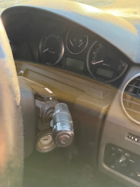 Land Rover Discovery 276dt tdv6 2.7 теглич, снимка 3