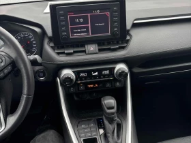 Toyota Rav4 * XLE * * ПАНОРАМА* * ПОДГРЕВ* , снимка 10