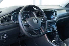 VW T-Roc 2019 = 25K KM = РЪЧКА = ЛИЗИНГ = ГАРАНЦИЯ = ТОП, снимка 8