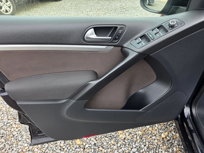 VW Tiguan 2.0tdi 140k.c. 4x4 Navi Kamera Led 160000km., снимка 10 - Автомобили и джипове - 53013043