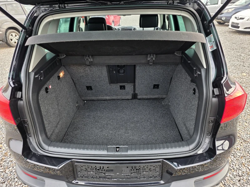 VW Tiguan 2.0tdi 140k.c. 4x4 Navi Kamera Led 160000km., снимка 14 - Автомобили и джипове - 53013043