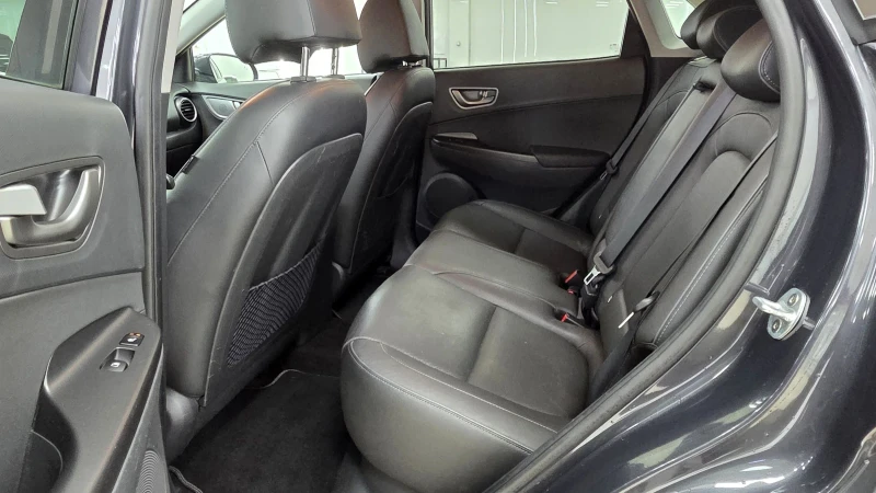 Hyundai Kona 64KWh/Premium/SOH100%Blue Link, снимка 8 - Автомобили и джипове - 53103928