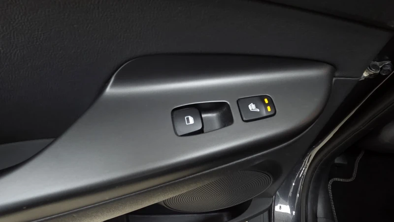 Hyundai Kona 64KWh/Premium/SOH100%Blue Link, снимка 9 - Автомобили и джипове - 53103928