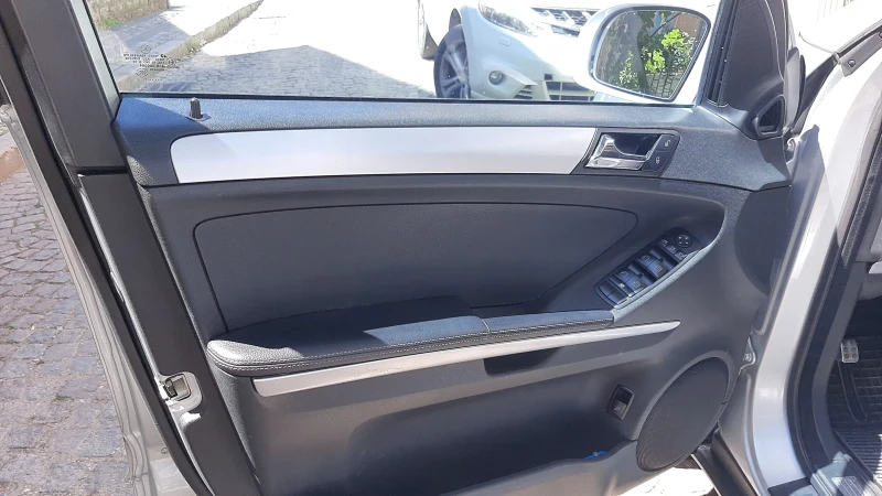 Mercedes-Benz ML 350, снимка 12 - Автомобили и джипове - 53111636