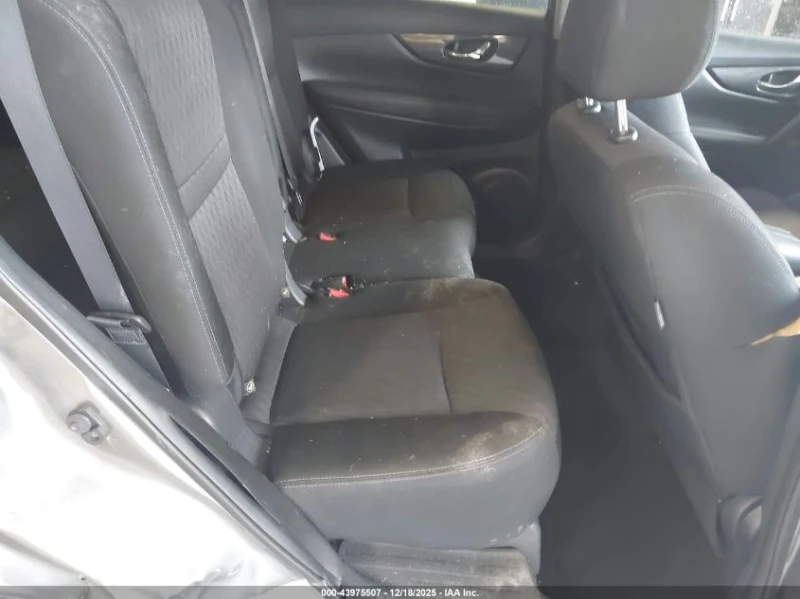 Nissan Rogue 2.5L I-4 DOHC, VVT, 170HP Front Wheel Drive, снимка 14 - Автомобили и джипове - 53500929