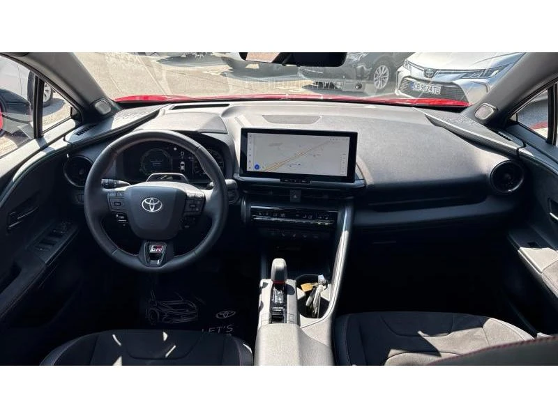 Toyota C-HR 2.0HSD PLUG-IN GR SPORT, снимка 8 - Автомобили и джипове - 55473231