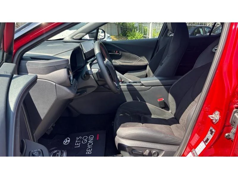 Toyota C-HR 2.0HSD PLUG-IN GR SPORT, снимка 12 - Автомобили и джипове - 55473231