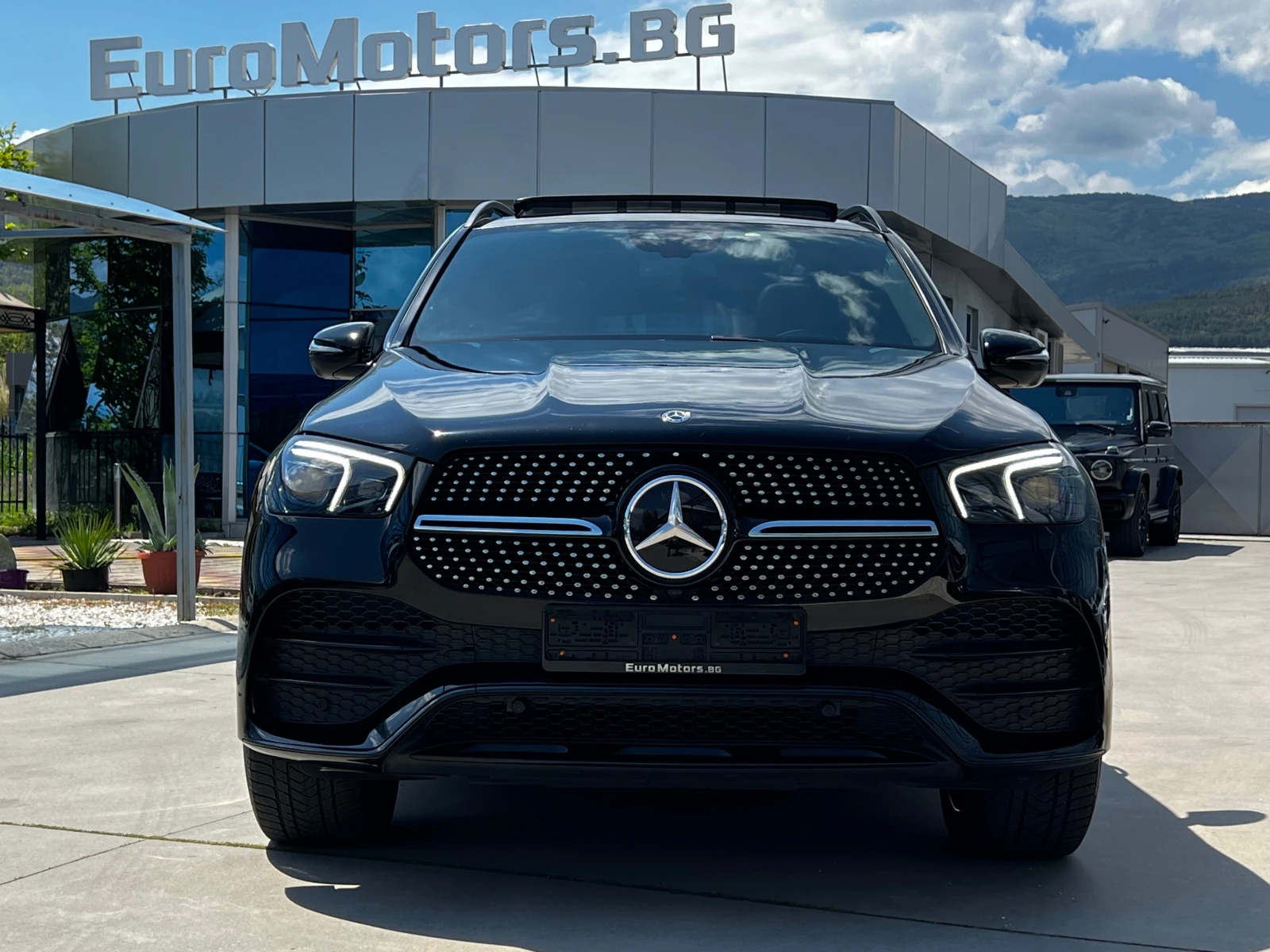 Mercedes-Benz GLE 350 d, 9G, AMG LINE, 22", PANO, DISTR, NIGHT, FULL - изображение 2