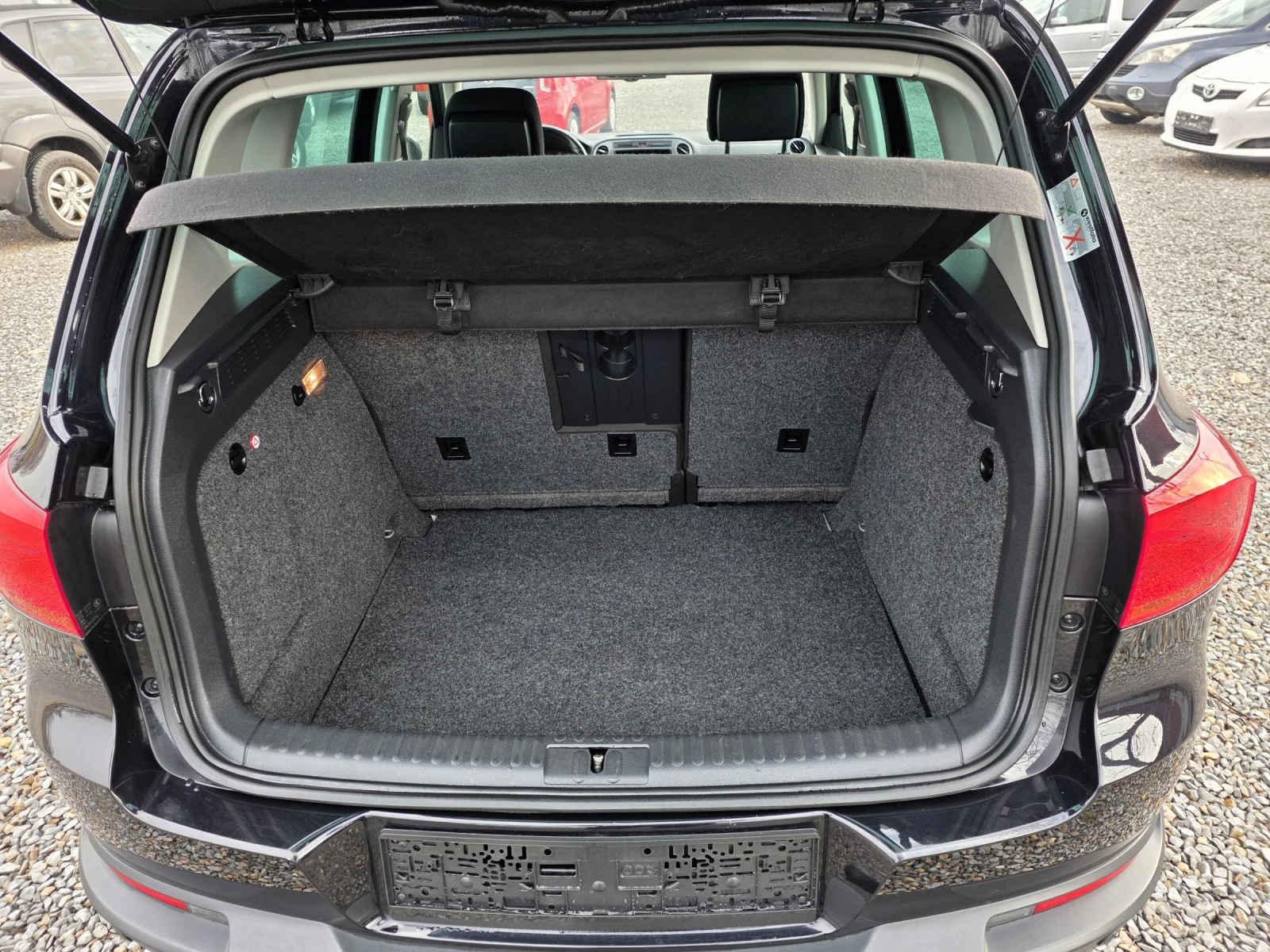 VW Tiguan 2.0tdi 140k.c. 4x4 Navi Kamera Led 160000km. | Mobile.bg � ����������� 14
