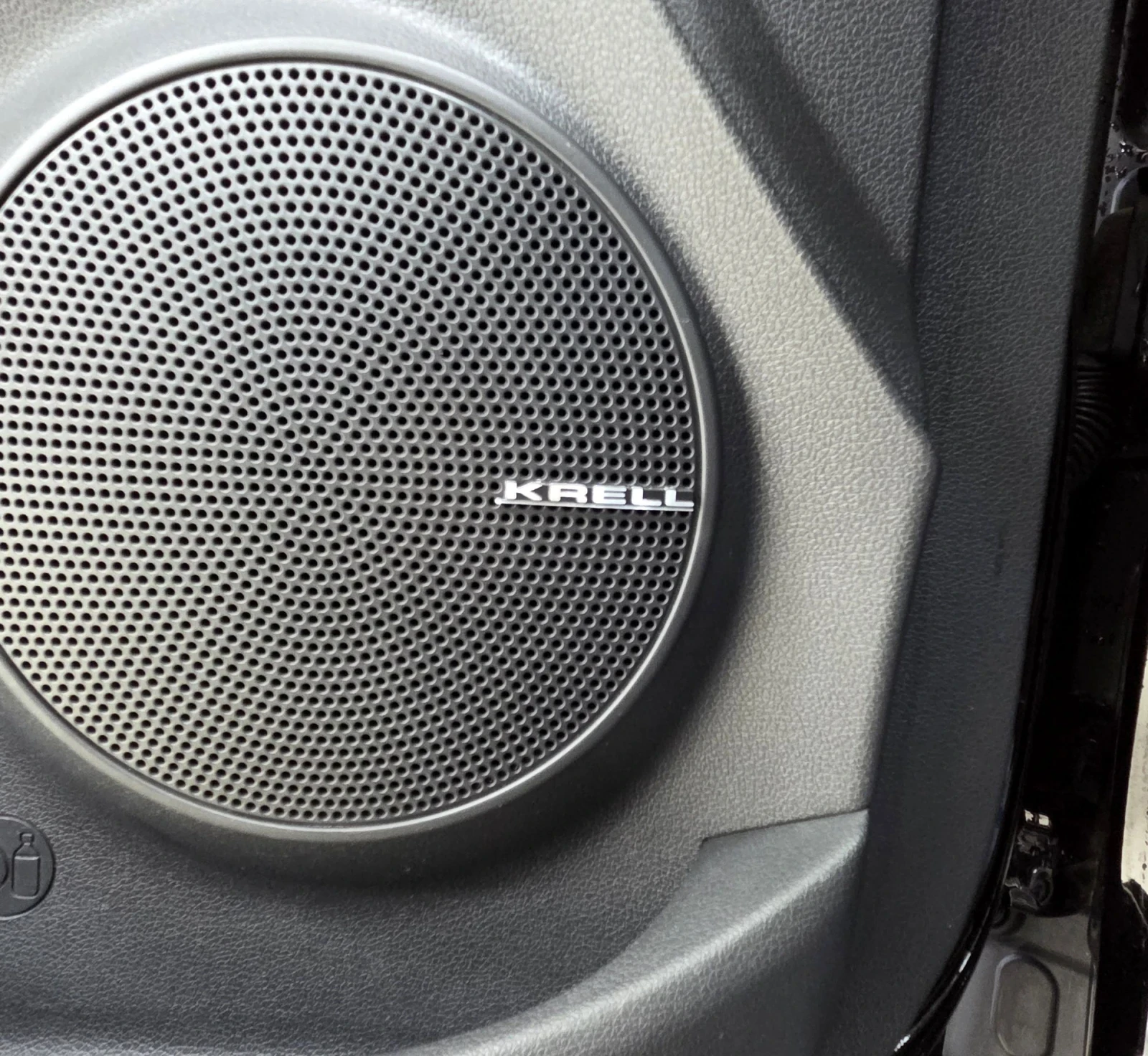 Hyundai Kona 64KWh/Premium/SOH100%Blue Link | Mobile.bg � ����������� 16