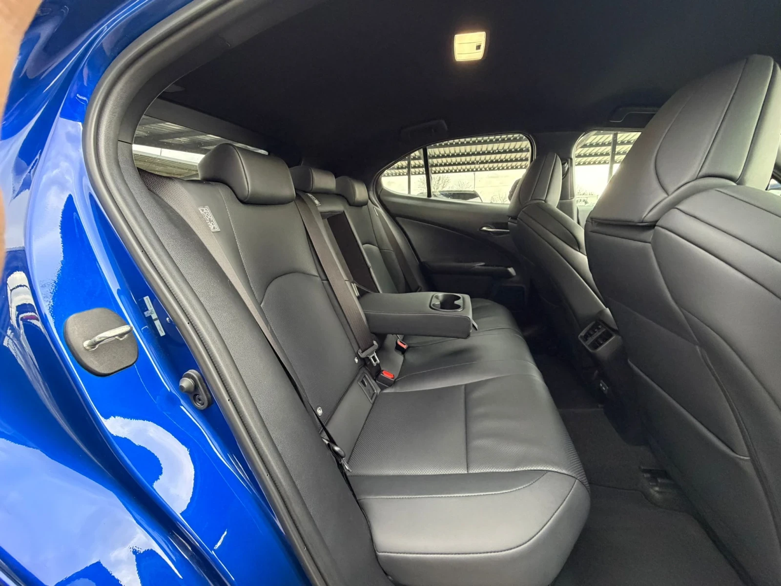 Lexus UX 250h Facelift/F Sport/HUD/В гаранция , снимка 15 - Автомобили и джипове - 54148710