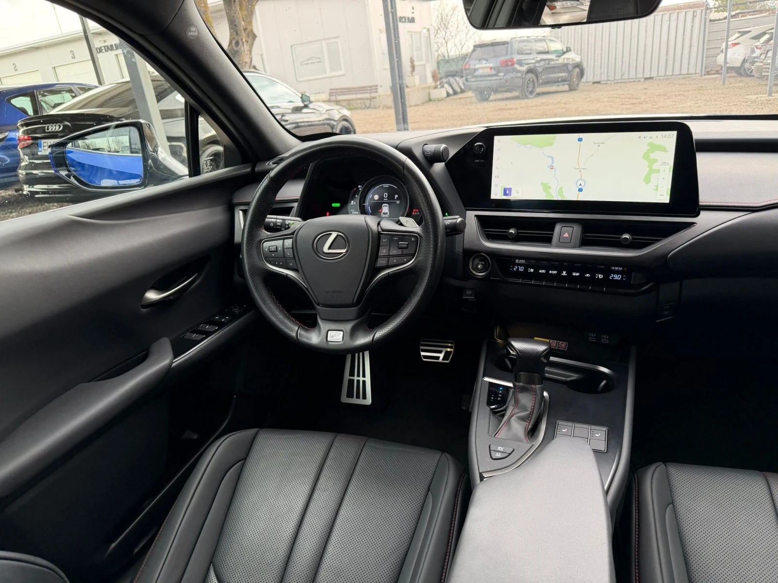 Lexus UX 250h Facelift/F Sport/HUD/В гаранция , снимка 9 - Автомобили и джипове - 54148710