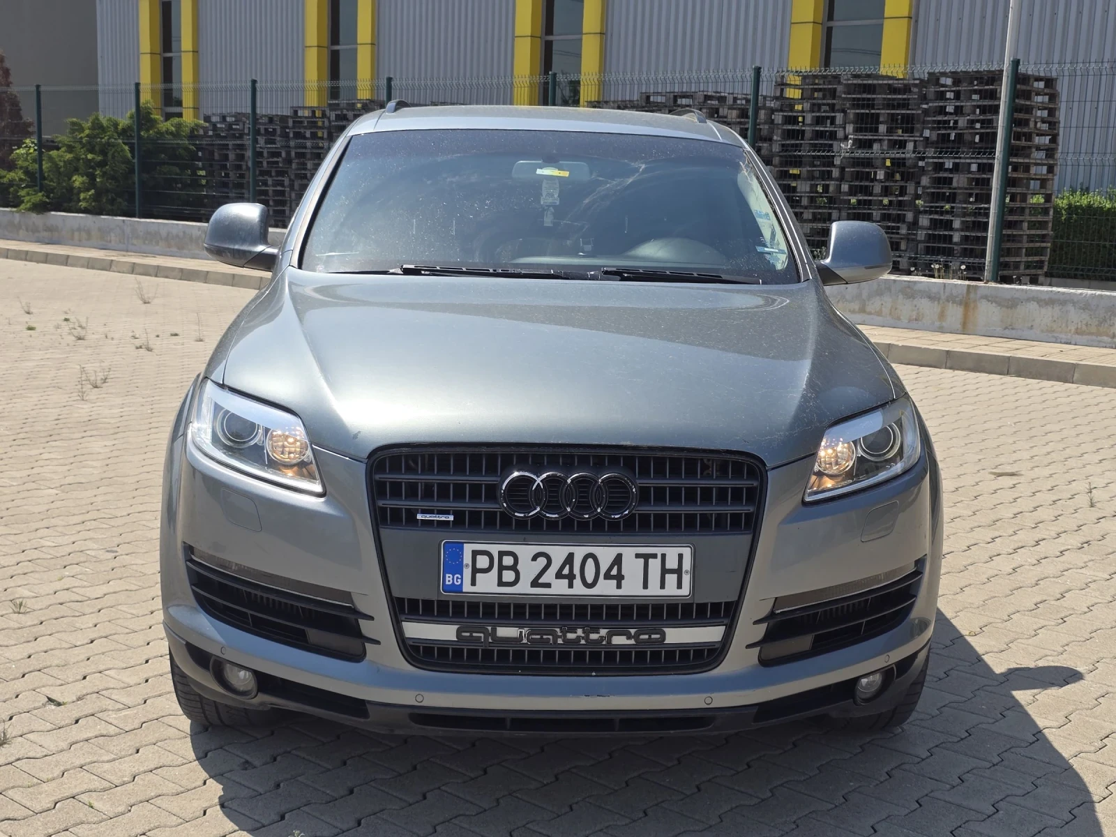 Audi Q7 3.0D/4x4/7Места, снимка 2 - Автомобили и джипове - 54352530
