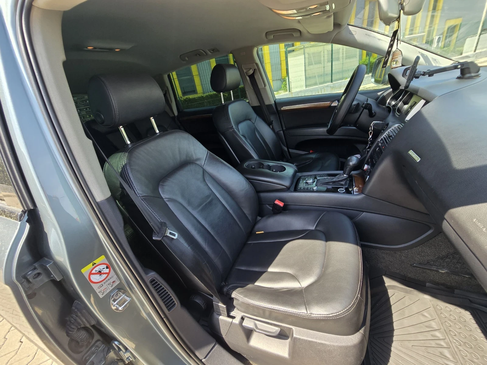 Audi Q7 3.0D/4x4/7Места, снимка 15 - Автомобили и джипове - 54352530