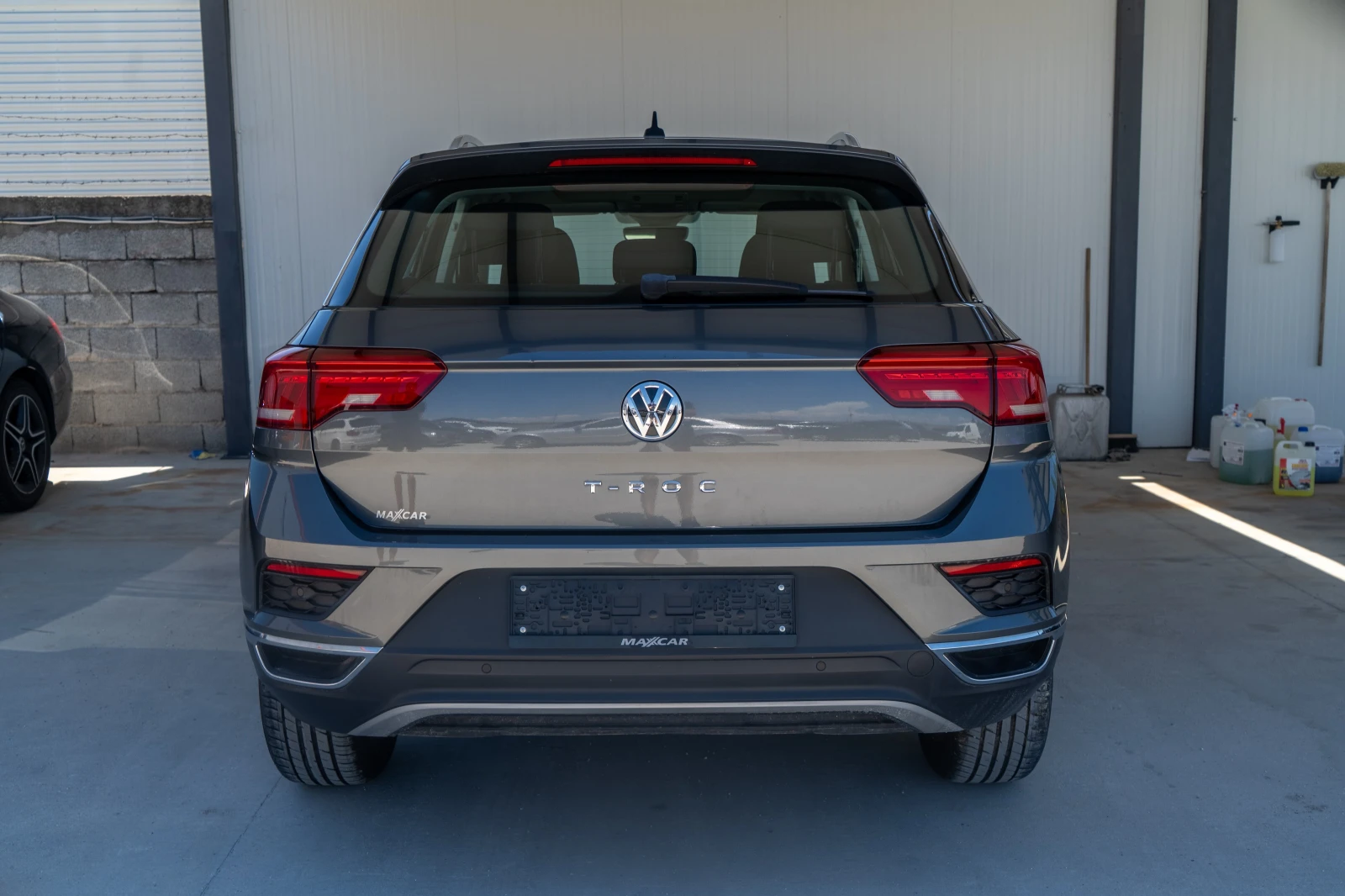 VW T-Roc 2019 = 25K KM = РЪЧКА = ЛИЗИНГ = ГАРАНЦИЯ = ТОП, снимка 6 - Автомобили и джипове - 54699378
