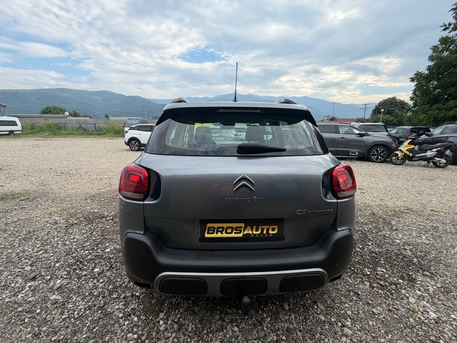 Citroen C3 Aircross 1.6 HDI SHINE, снимка 8 - Автомобили и джипове - 55148320