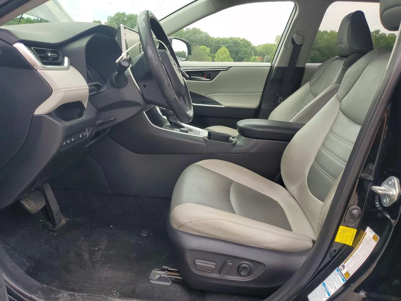 Toyota Rav4 2022 TOYOTA RAV4 XLE PREMIUM, снимка 7 - Автомобили и джипове - 55407813