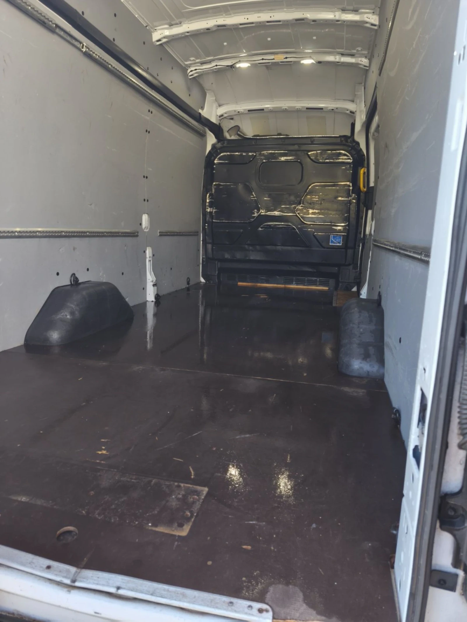 Ford Transit Maxi Base - изображение 6