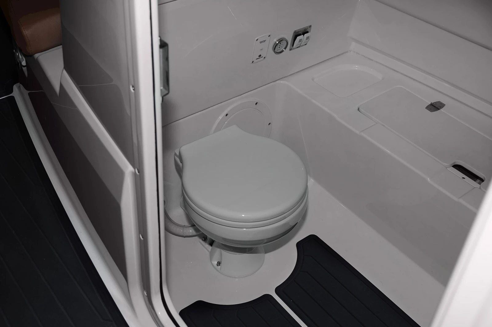 ��������� ����� Brig E8 | Mobile.bg � ����������� 11