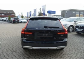 Volvo V90 Cross Country B4 D AWD Ultimate - 99000 лв. - 35596015 | Car24.bg