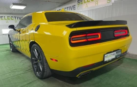 Обява за продажба на Dodge Challenger R/T * 5.7 HEMI * 2020г* Honeycomb pattern*  ~61 900 лв. - изображение 4