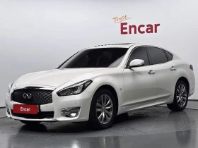 ������ Infiniti Q70