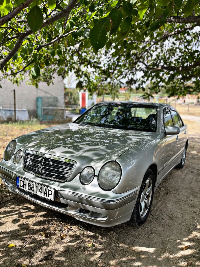 Mercedes-Benz E 320, снимка 1 - Автомобили и джипове - 47173232