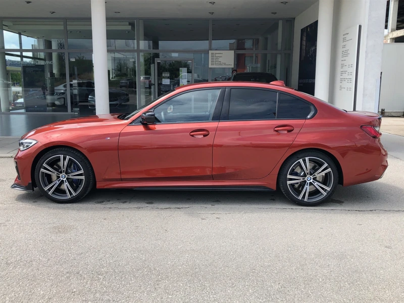 BMW 320 xDrive Седан, снимка 3 - Автомобили и джипове - 48755183