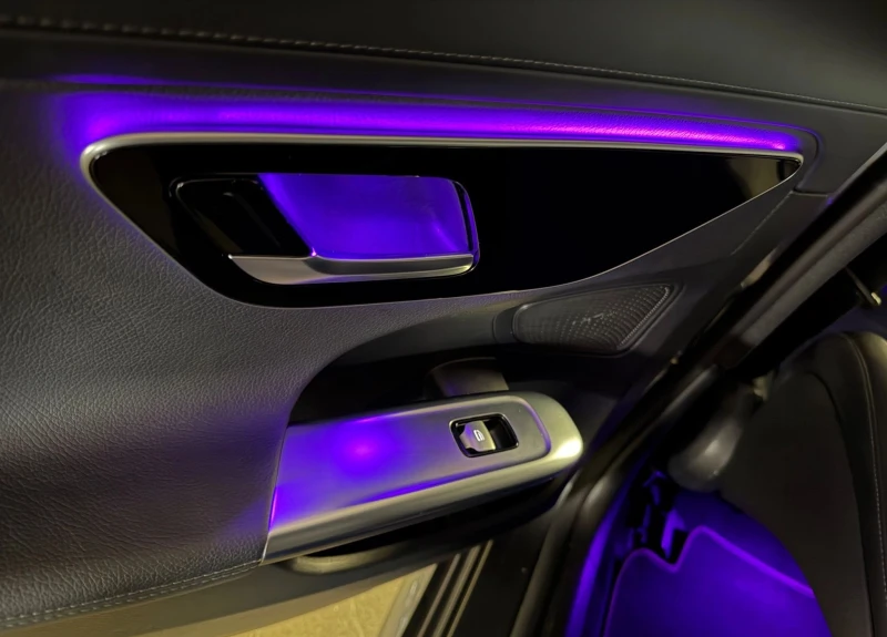 Mercedes-Benz C 200 d AMG, снимка 8 - Автомобили и джипове - 52527231