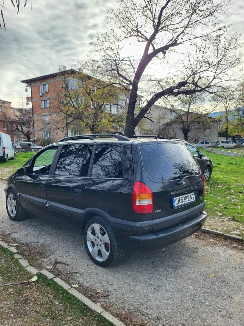 Opel Zafira 1.6 101к.с., снимка 3 - Автомобили и джипове - 52730219