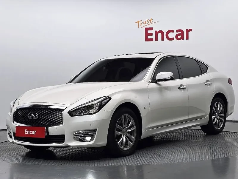 Infiniti Q70 Style 3.7 Бензин