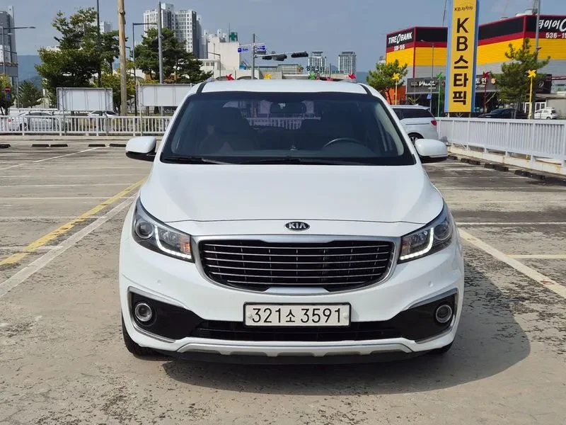 Kia Carnival 9-Seater Luxury 🔥�������� ��������🔥 | Mobile.bg � ����������� 2