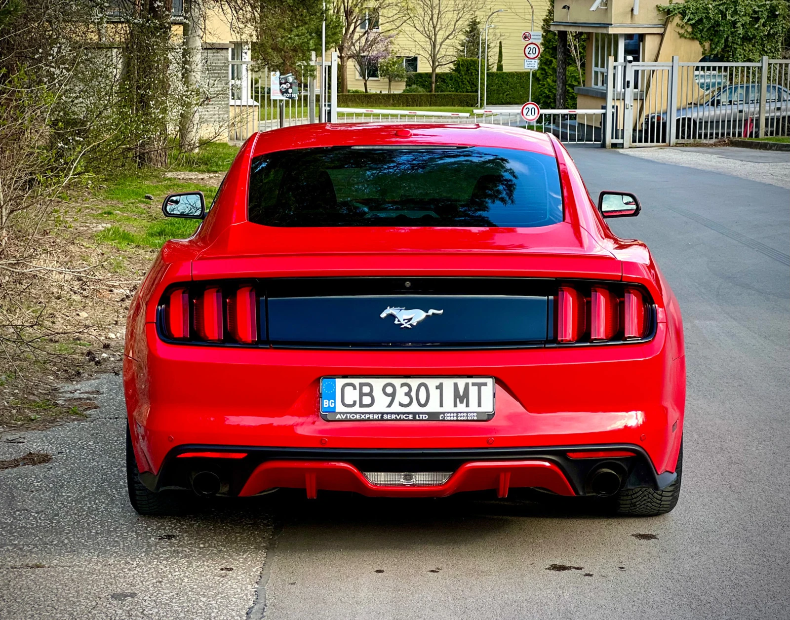 Ford Mustang Ecoboost - изображение 5