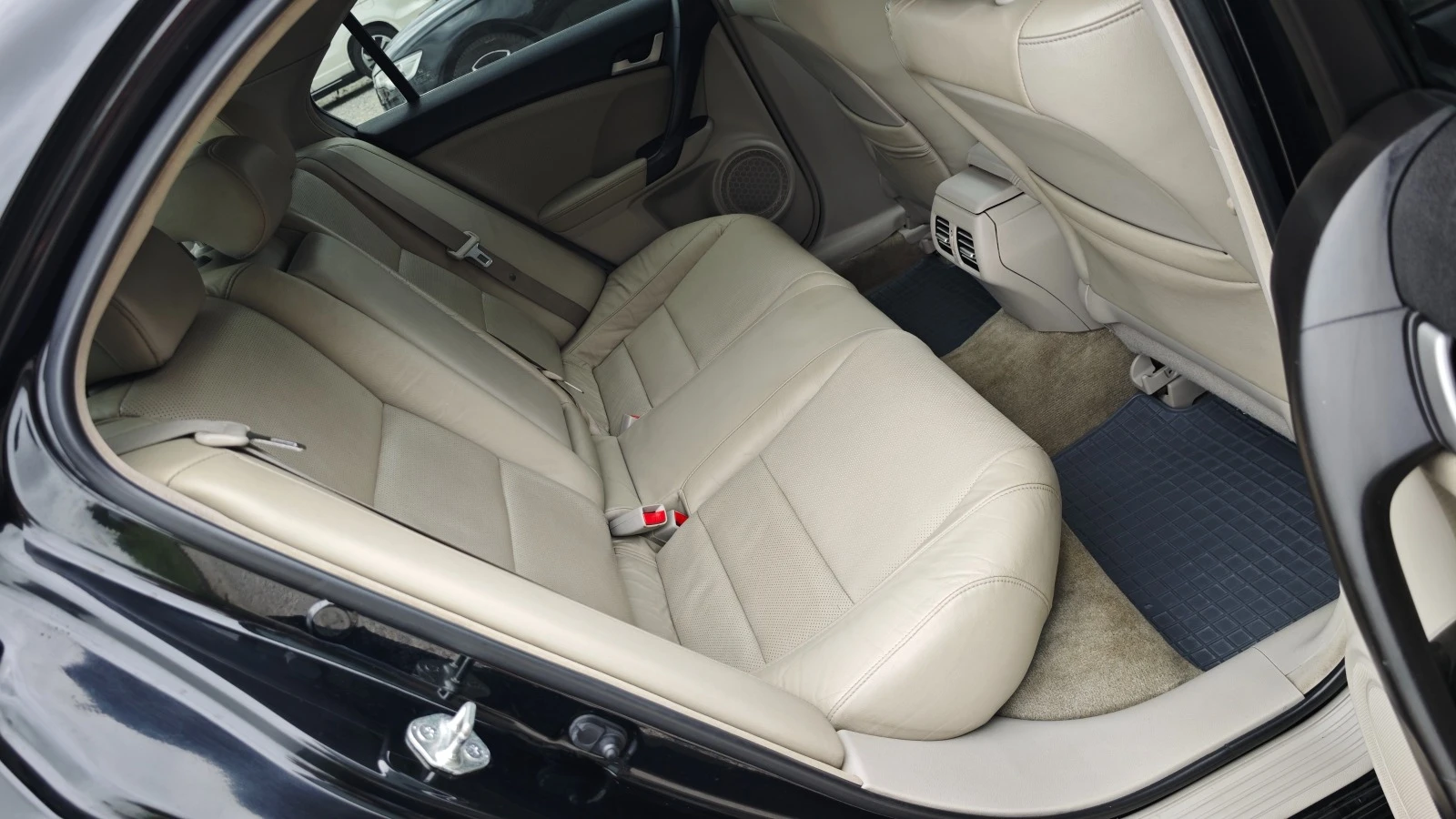 Honda Accord DISTRONIK/ГАЗОВ ИНЖЕКЦИОН/EXECUTIVE/NAV/DVD/KAM | Mobile.bg — изображение 14