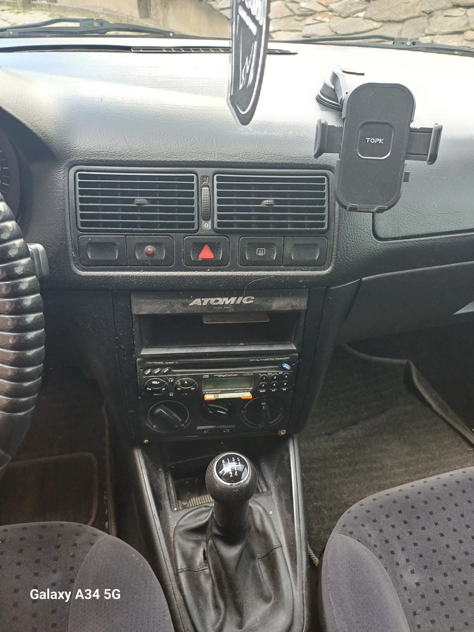 VW Golf 1.6 - изображение 10