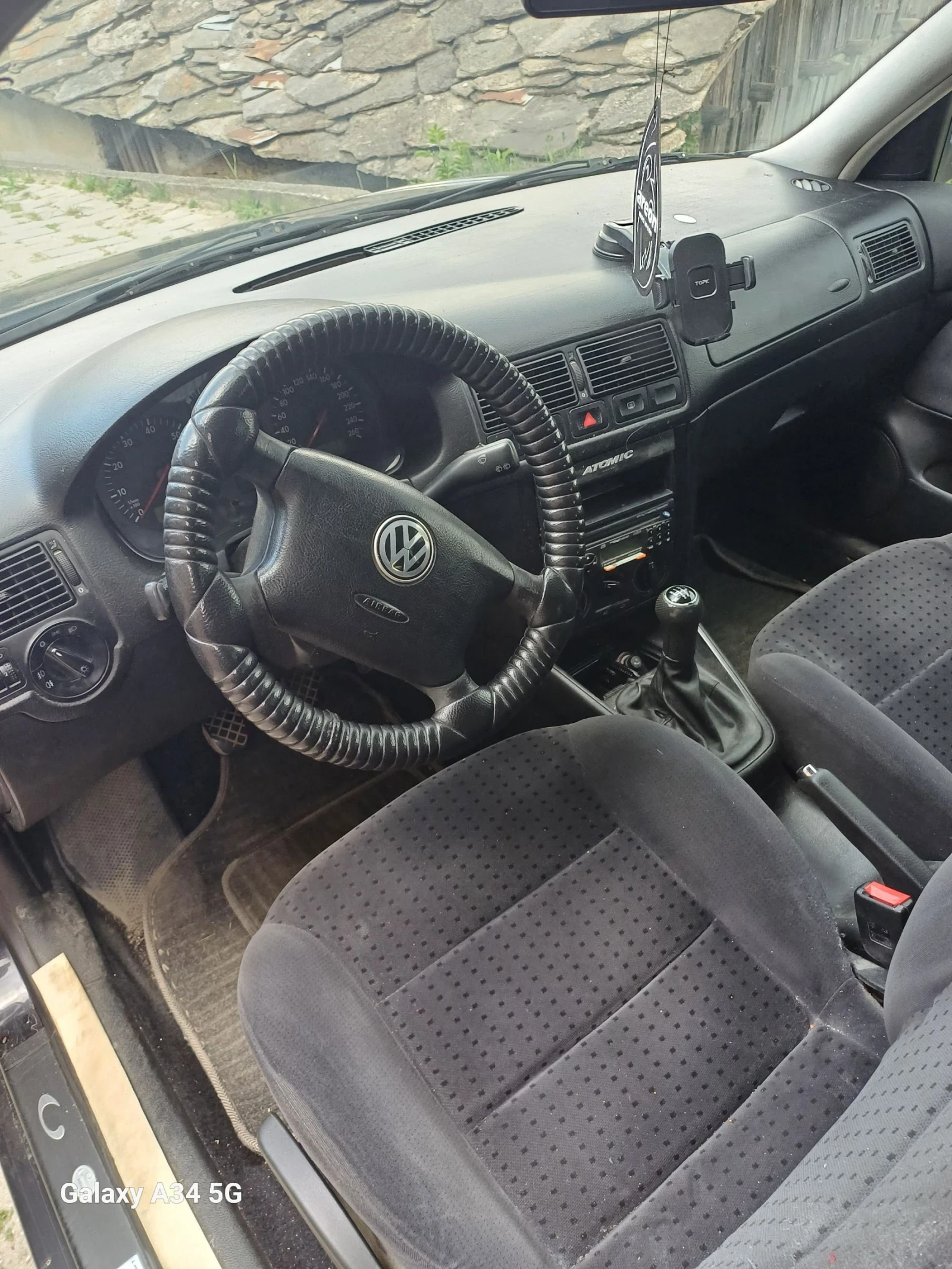 VW Golf 1.6 - изображение 8