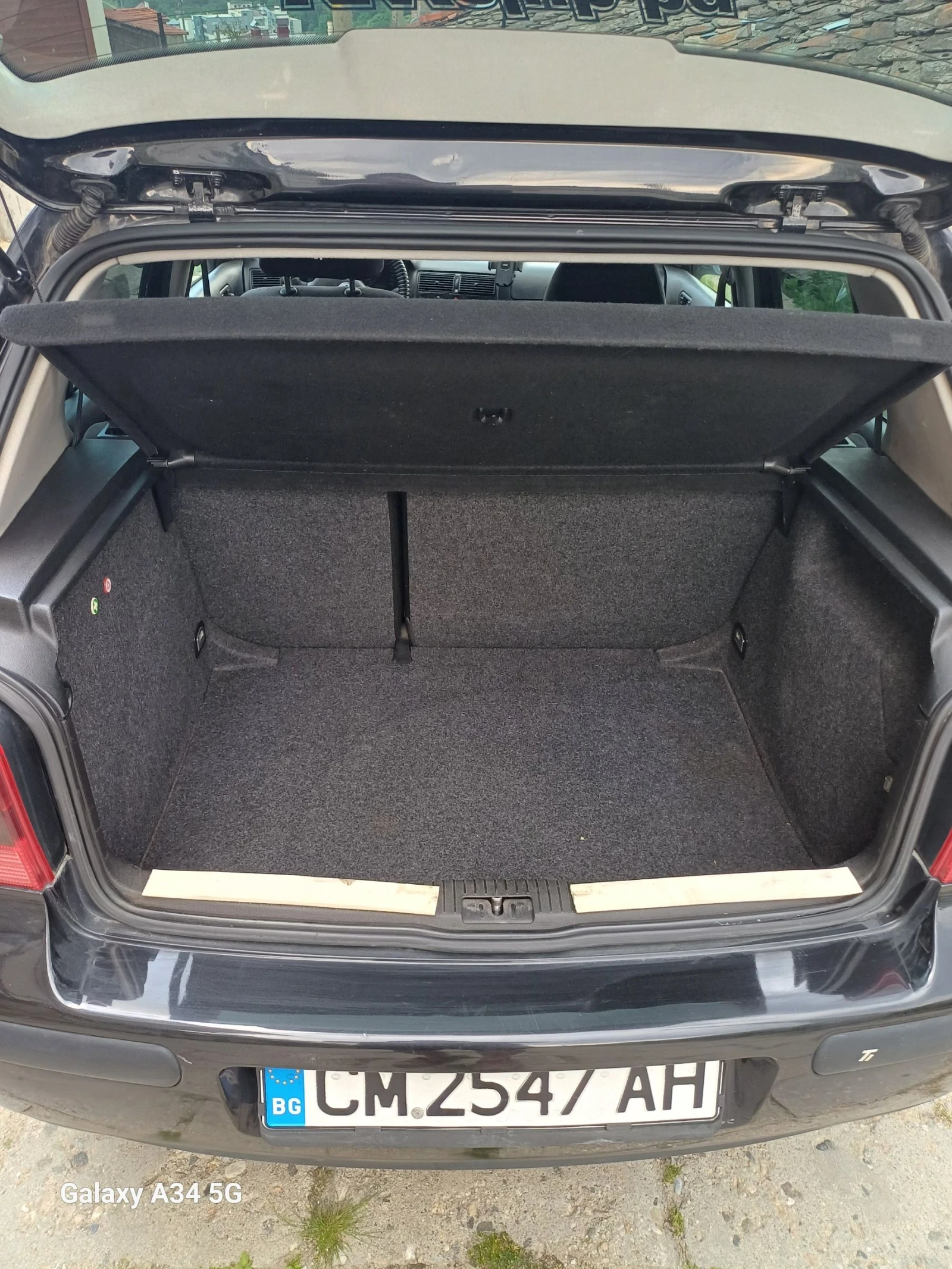 VW Golf 1.6 - изображение 7