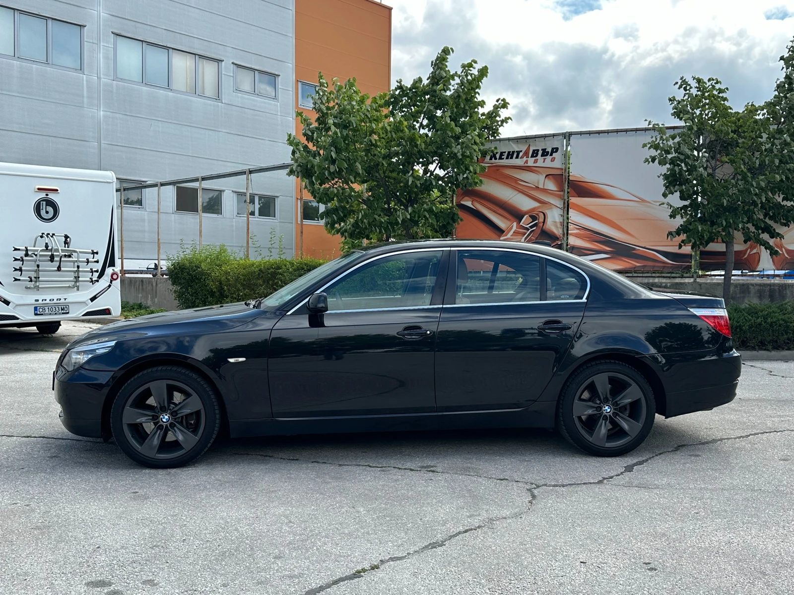 BMW 530 3.0d 235 к.с. - изображение 2