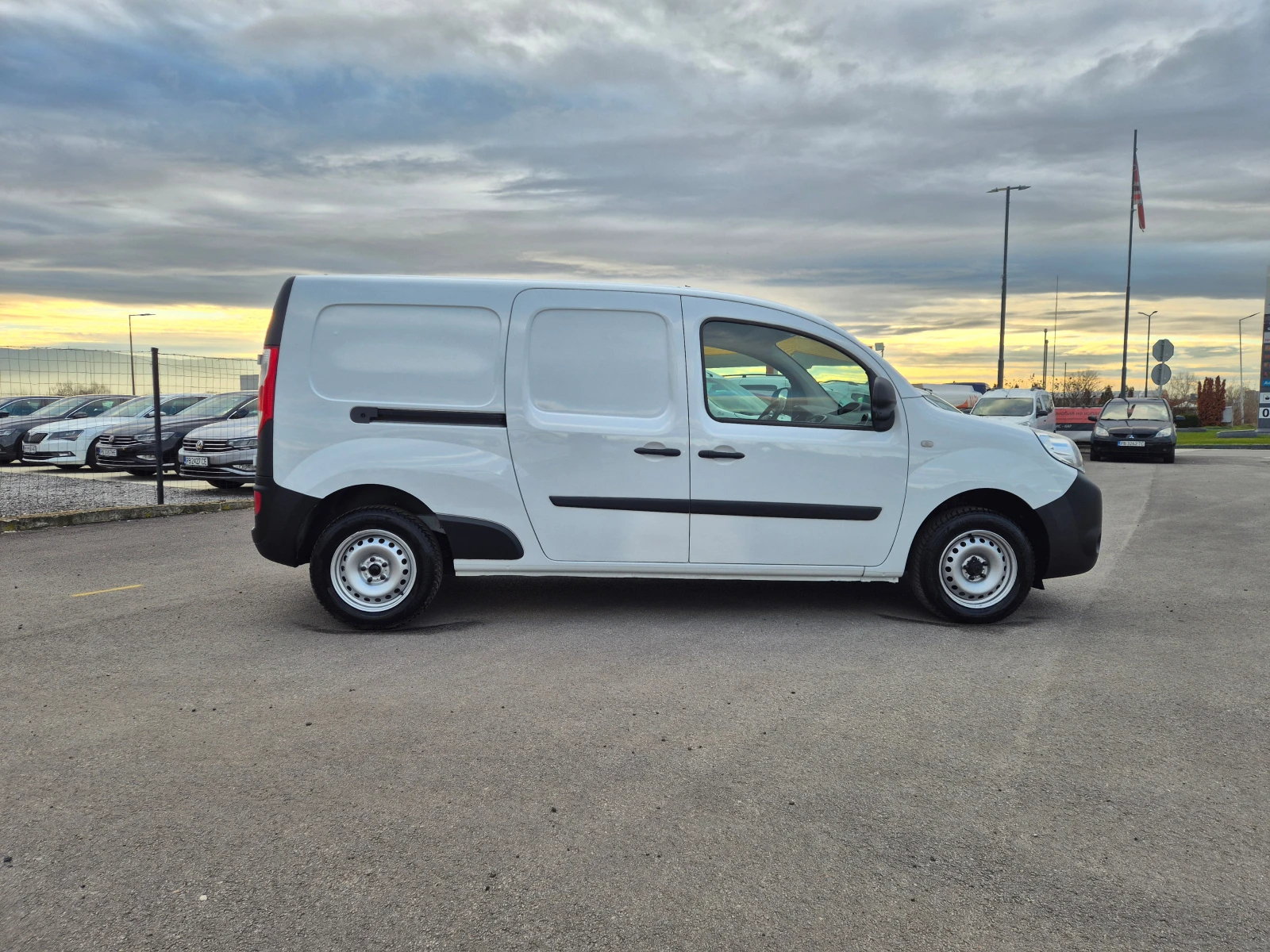 Renault Kangoo МАКСИ-1, 5DCI - изображение 6