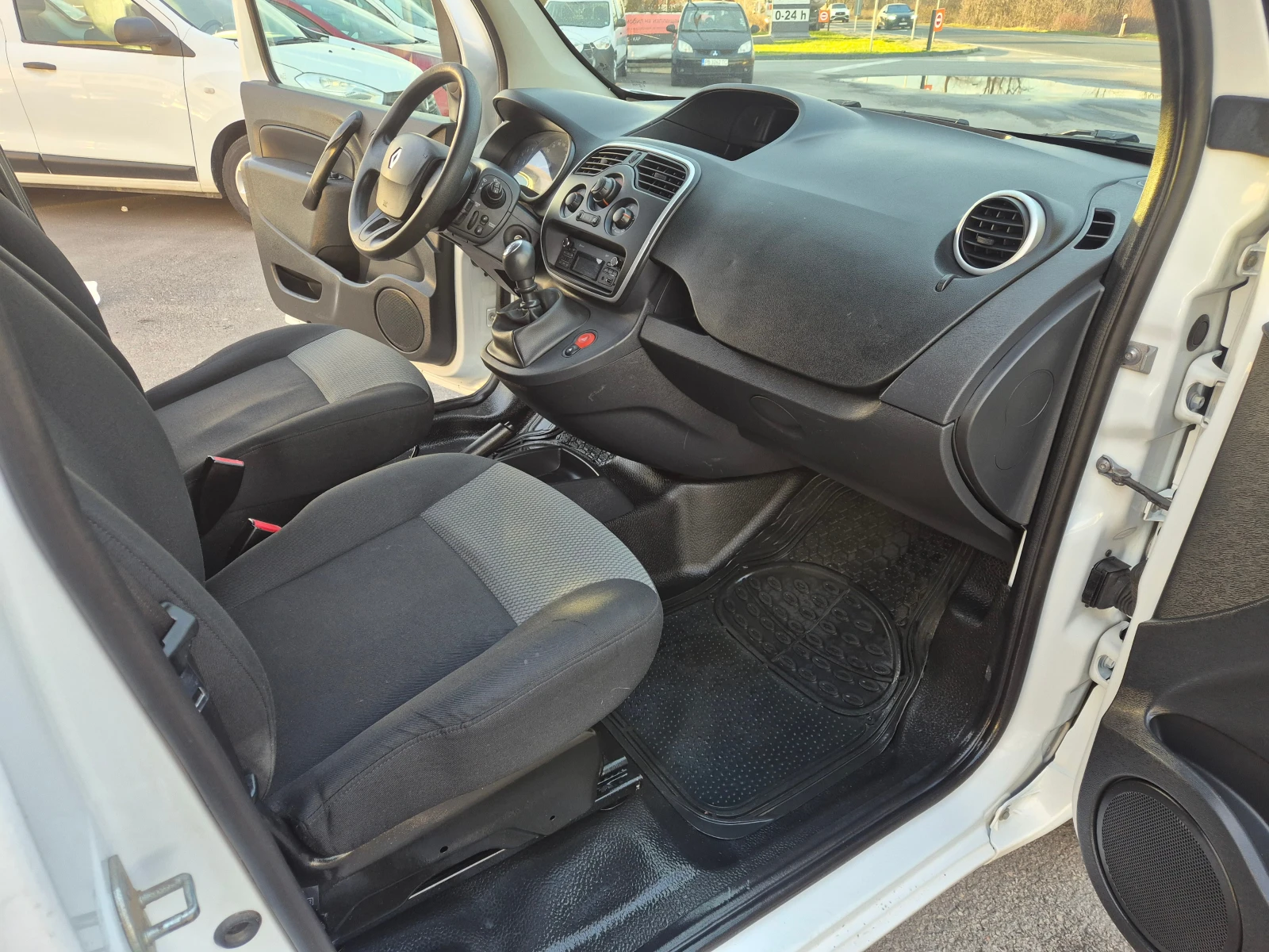 Renault Kangoo МАКСИ-1, 5DCI - изображение 9