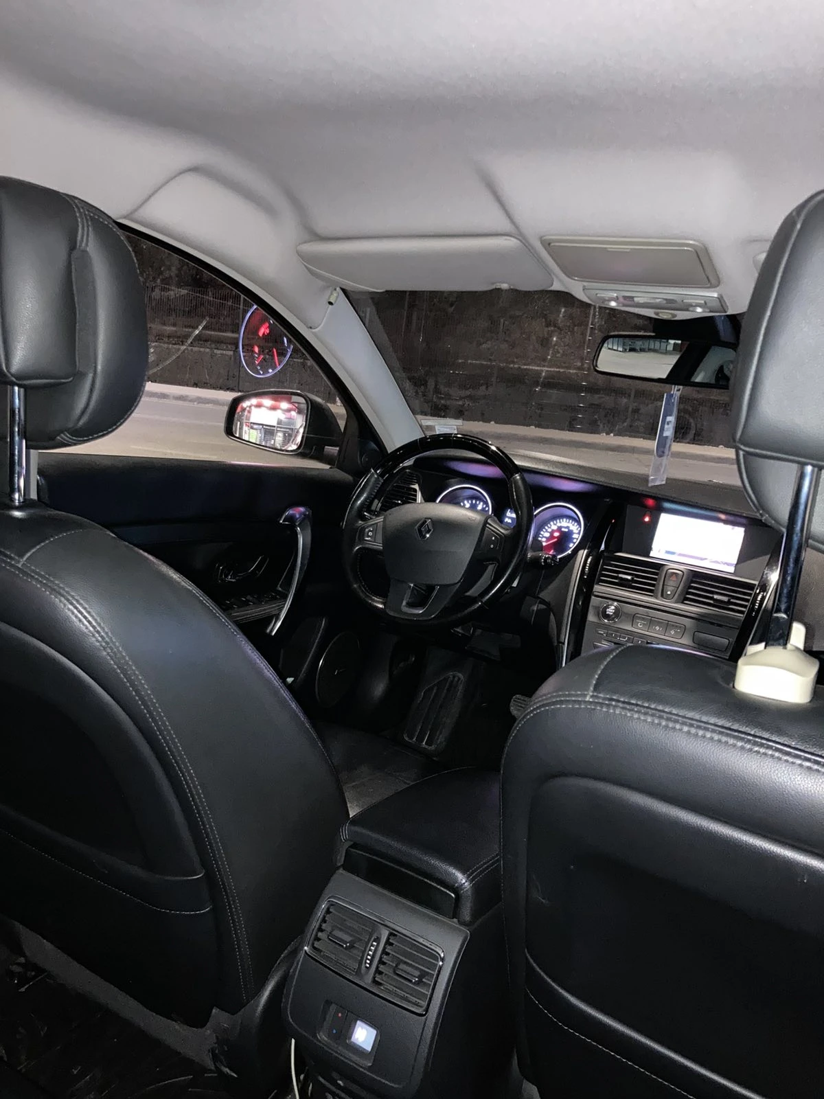 Renault Latitude 3000 DCI INITIALE, снимка 9 - Автомобили и джипове - 53854310