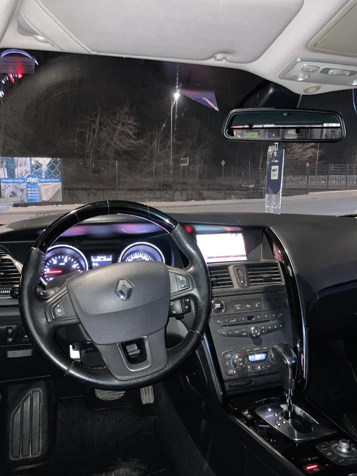 Renault Latitude 3000 DCI INITIALE, снимка 14 - Автомобили и джипове - 53854310