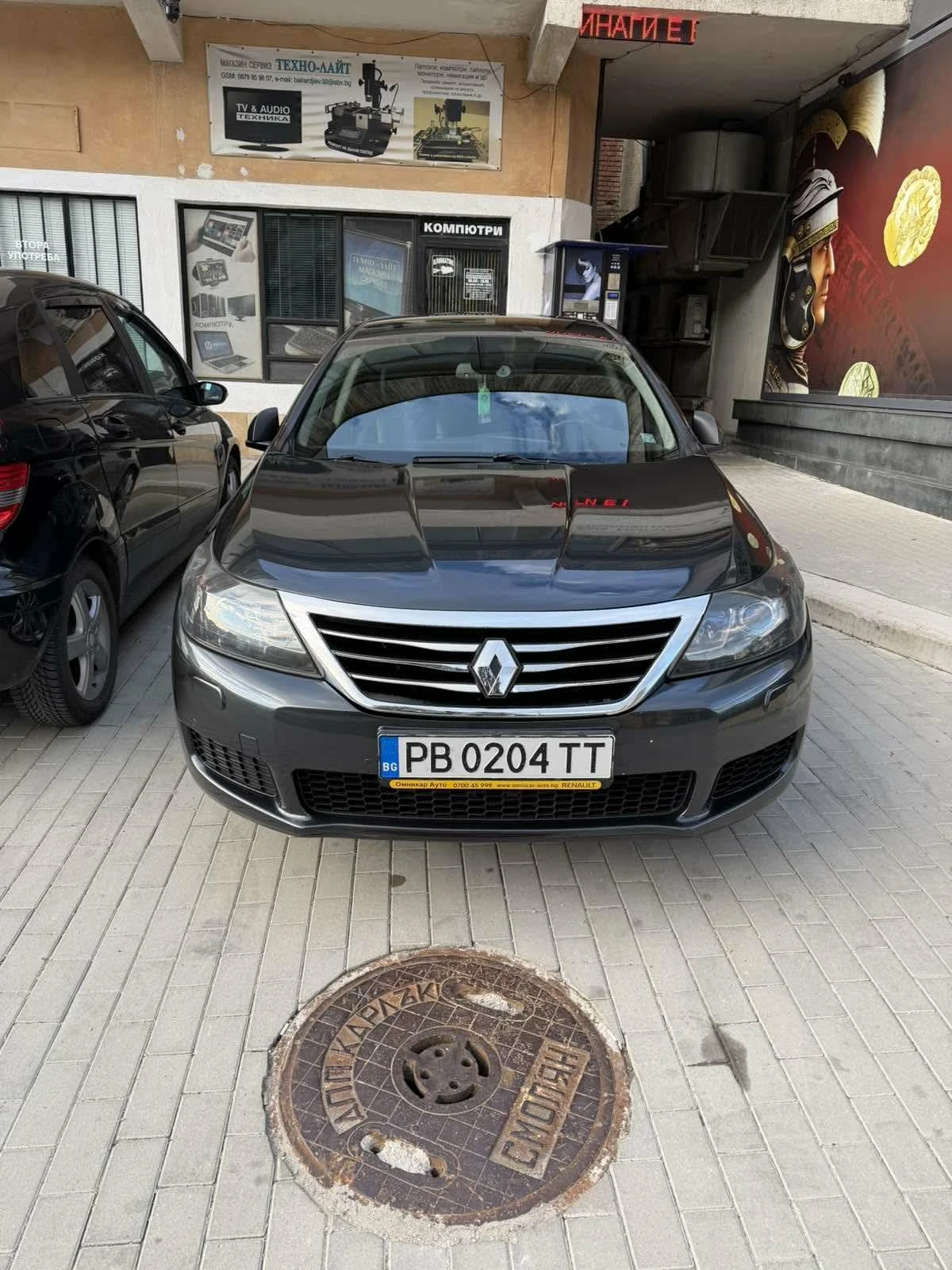 Renault Latitude 3000 DCI INITIALE, снимка 3 - Автомобили и джипове - 53854310