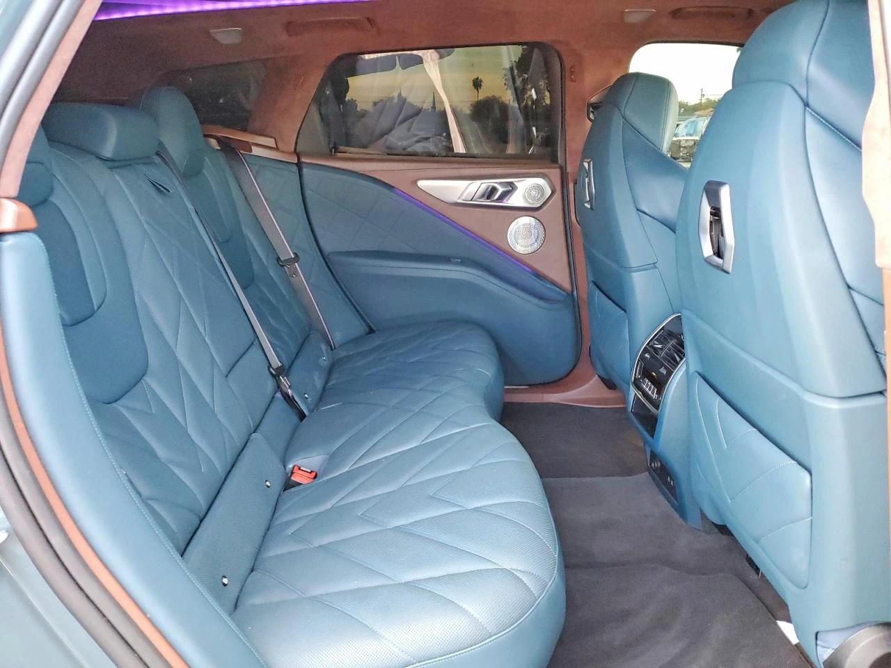 BMW XM 4.4l, снимка 11 - Автомобили и джипове - 53986243