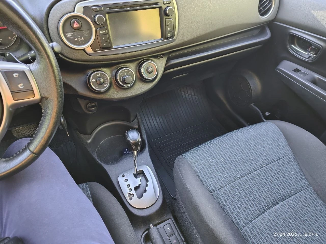 Toyota Yaris, снимка 6 - Автомобили и джипове - 54613690