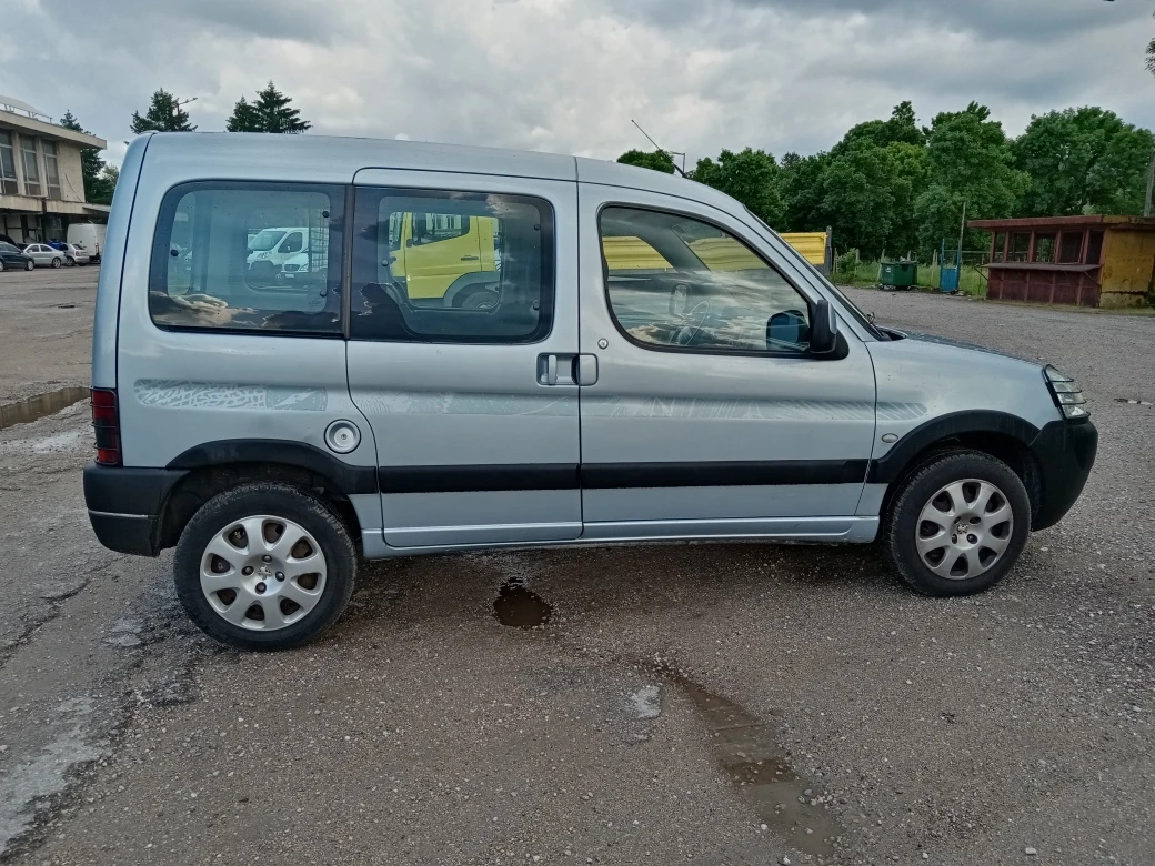Peugeot Partner 1.6i KLIMA, снимка 8 - Автомобили и джипове - 54645554