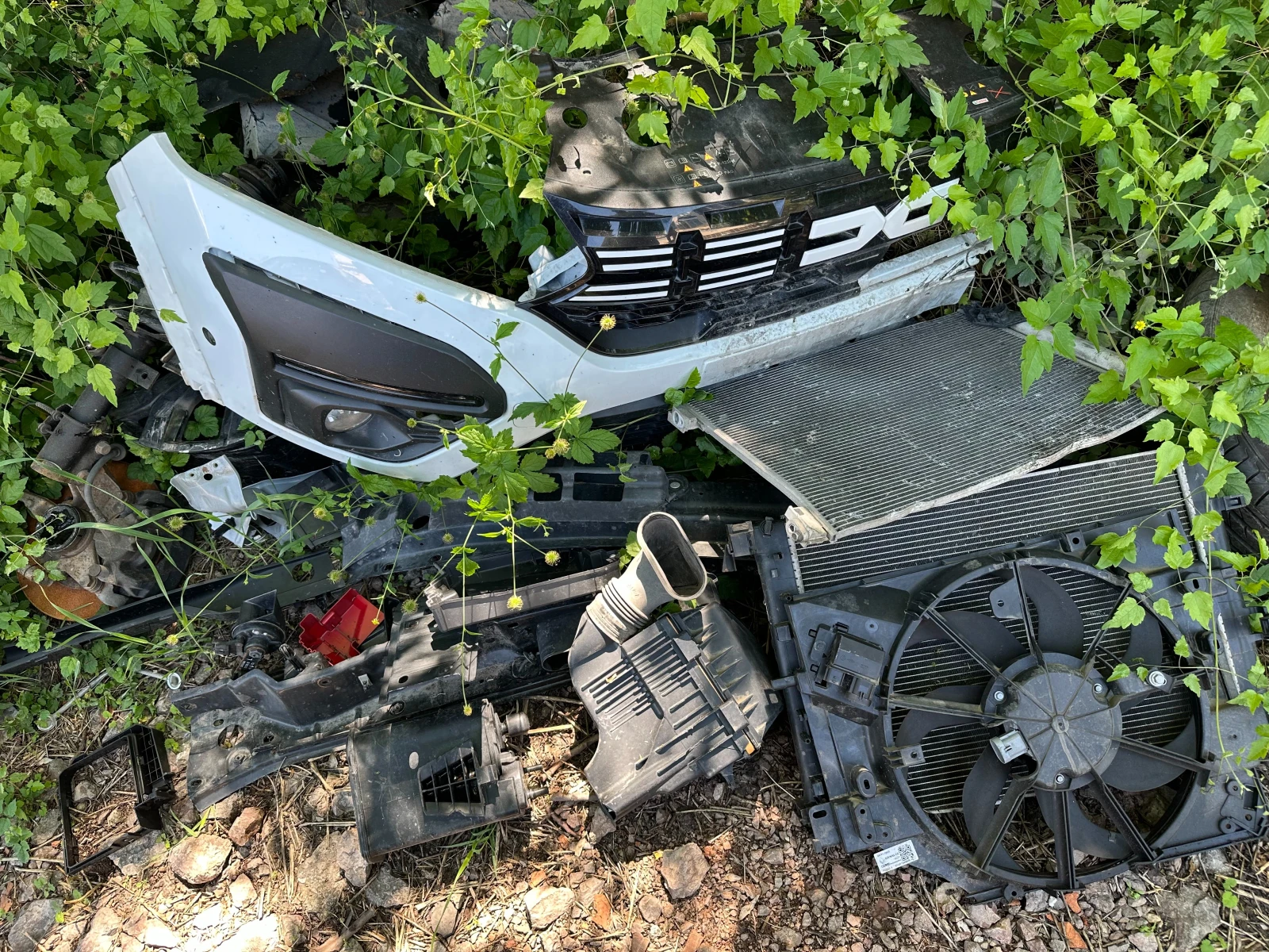 Dacia Jogger, снимка 12 - Автомобили и джипове - 54677827